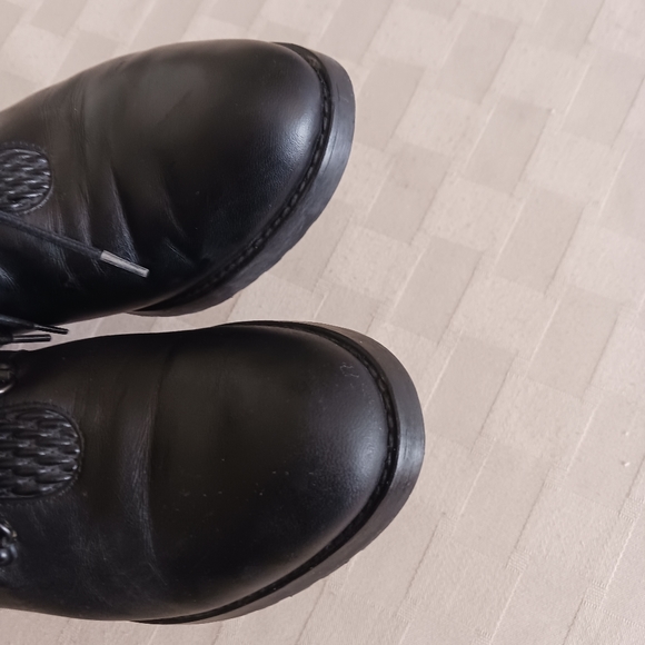 Stuart Weitzman Stitchwork Nappa Leather Quilted Combat Boots - Picture 15 of 16